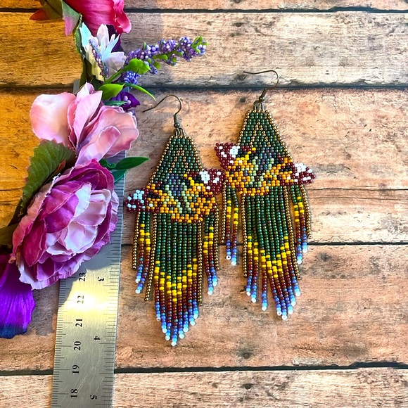 Butterfly Beaded Earring - Picture 5 of 5